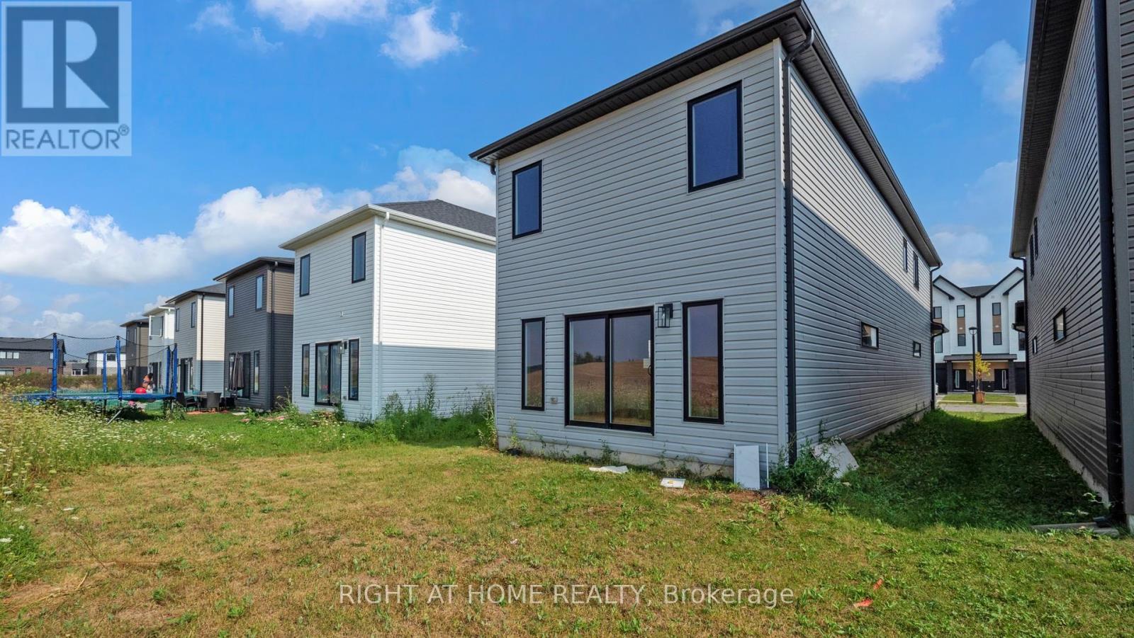 1608 Capri Crescent, London North, Ontario  N6G 0S8 - Photo 49 - X12702956