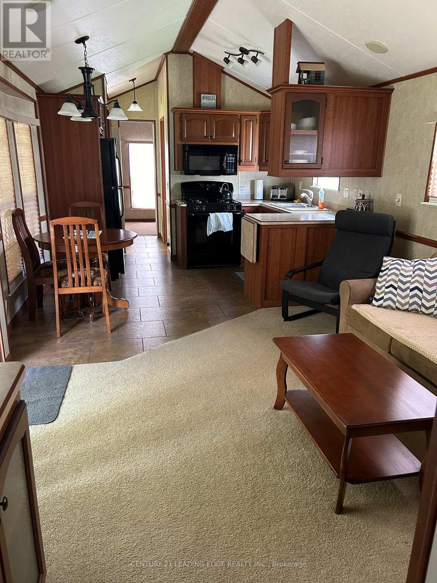 2346 Pigeon Lake Road, Kawartha Lakes, Ontario  K0M 1A0 - Photo 2 - X12703066