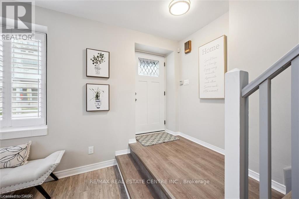 16-18 St Andrews Street, Cambridge, Ontario  N1S 1M4 - Photo 6 - X12703088