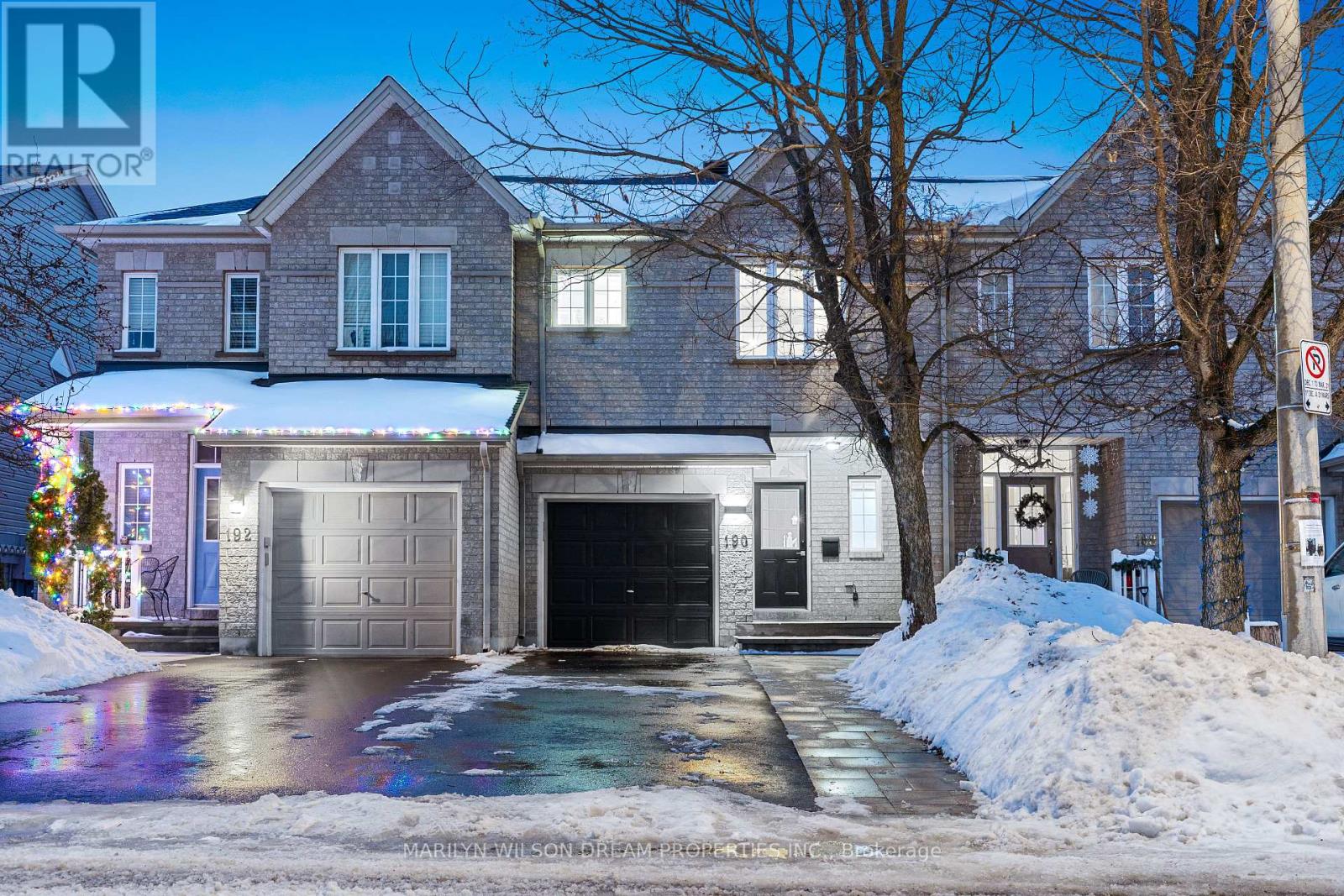 190 Tandalee Crescent, Ottawa, Ontario  K2M 0A2 - Photo 2 - X12703158