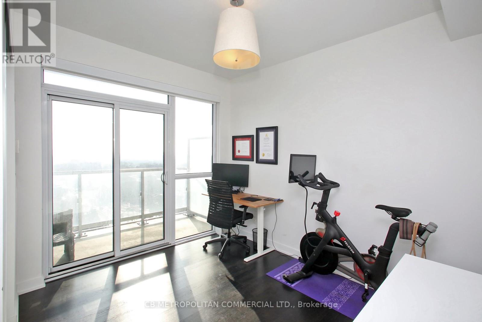 1105 - 501 St Clair Avenue W, Toronto, Ontario  M5P 0A2 - Photo 16 - C12702086