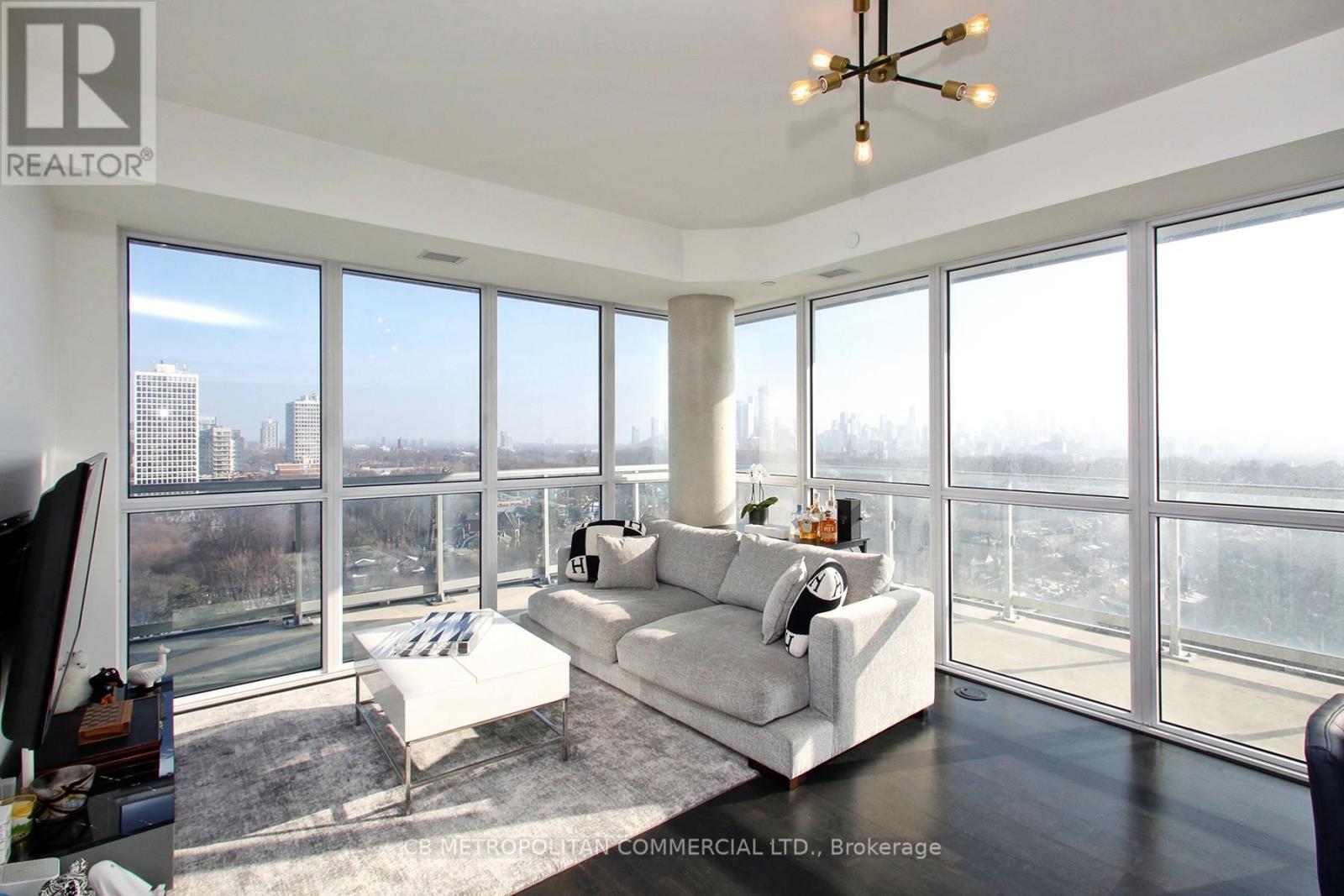 1105 - 501 St Clair Avenue W, Toronto, Ontario  M5P 0A2 - Photo 4 - C12702086