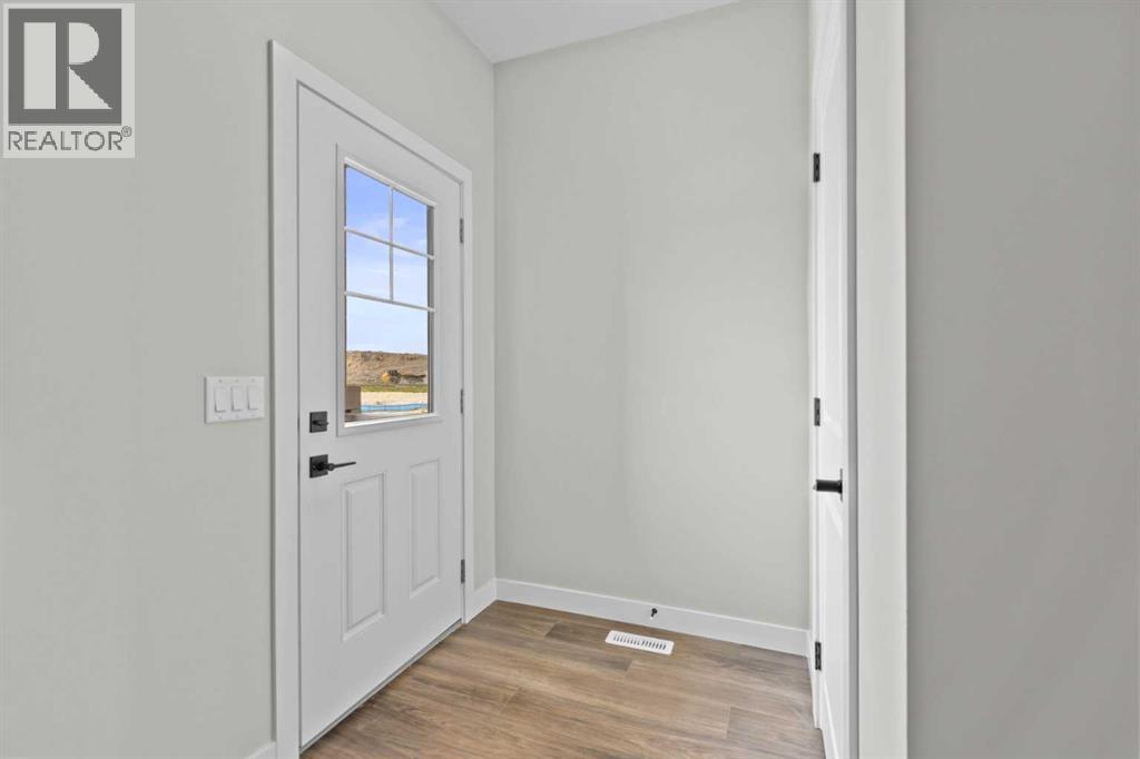 14926 24 Street Nw, Calgary, Alberta  T3P 2J9 - Photo 3 - A2279705