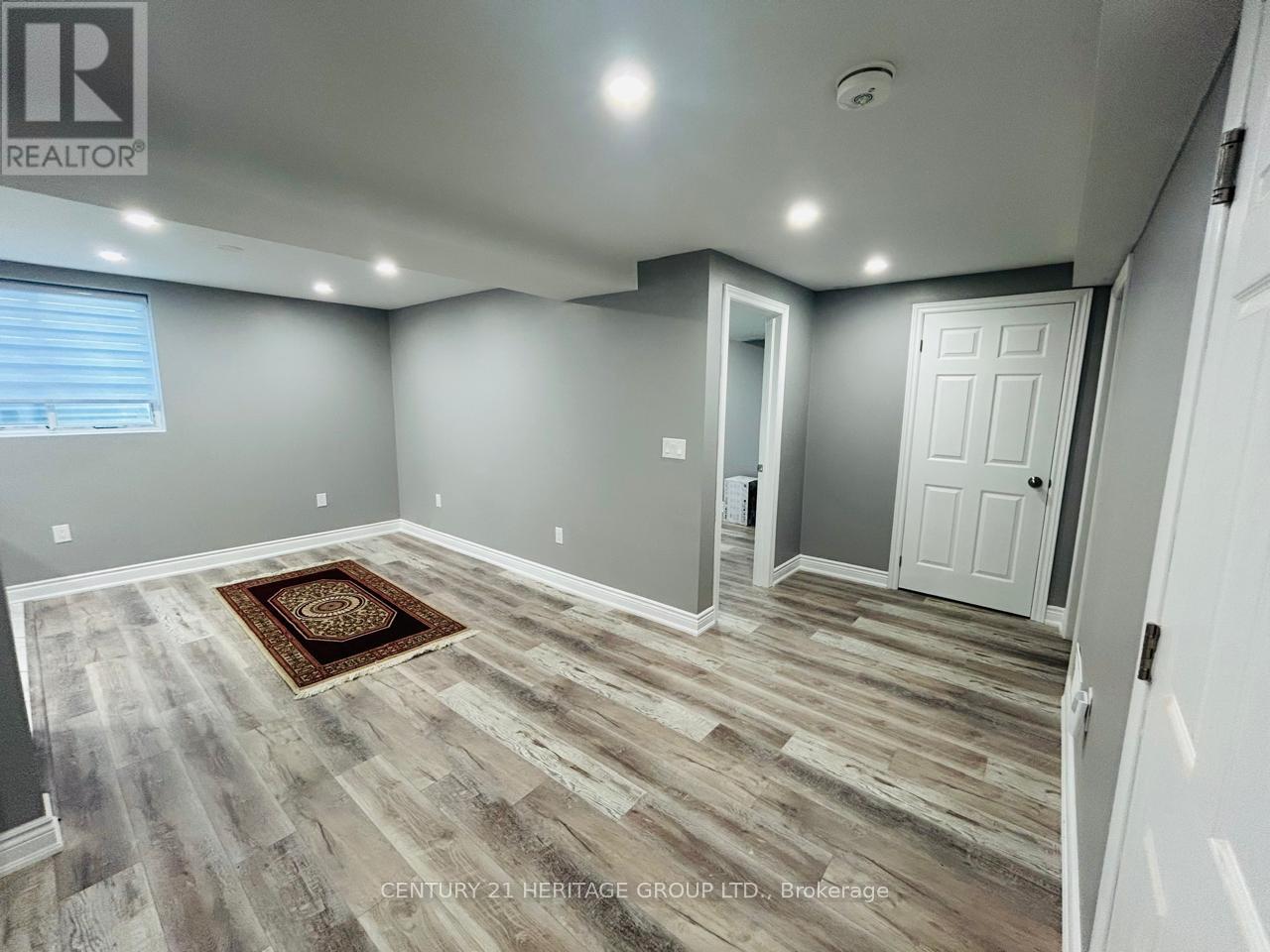 1120 Leslie Drive, Innisfil (Alcona), Ontario  L9S 1T9 - Photo 2 - N12702780