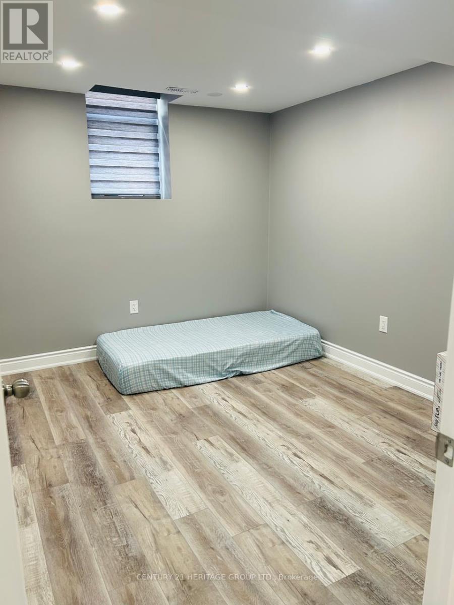 1120 Leslie Drive, Innisfil (Alcona), Ontario  L9S 1T9 - Photo 11 - N12702780