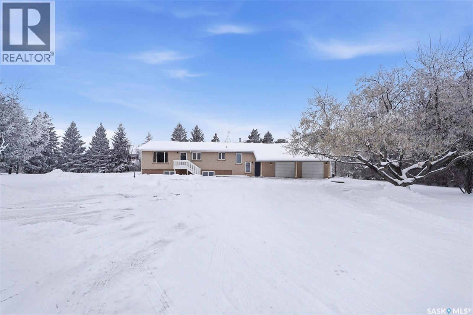 Mcleod Road Acreage, Buckland Rm No. 491, Saskatchewan  S6V 5R3 - Photo 2 - SK026898