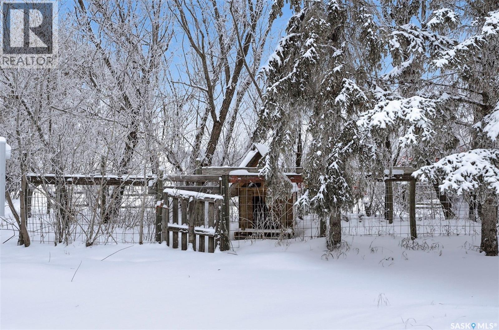 Mcleod Road Acreage, Buckland Rm No. 491, Saskatchewan  S6V 5R3 - Photo 43 - SK026898