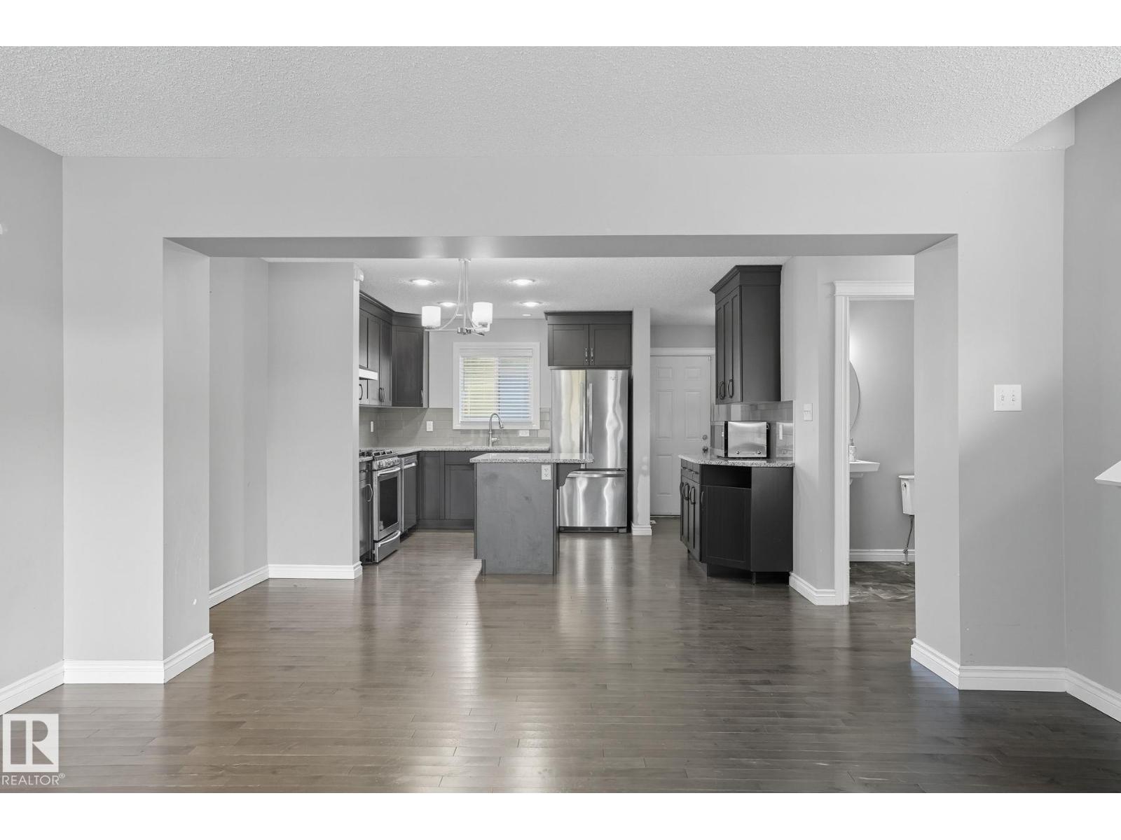 1565 33a St Nw, Edmonton, Alberta  T6T 0X5 - Photo 10 - E4470248