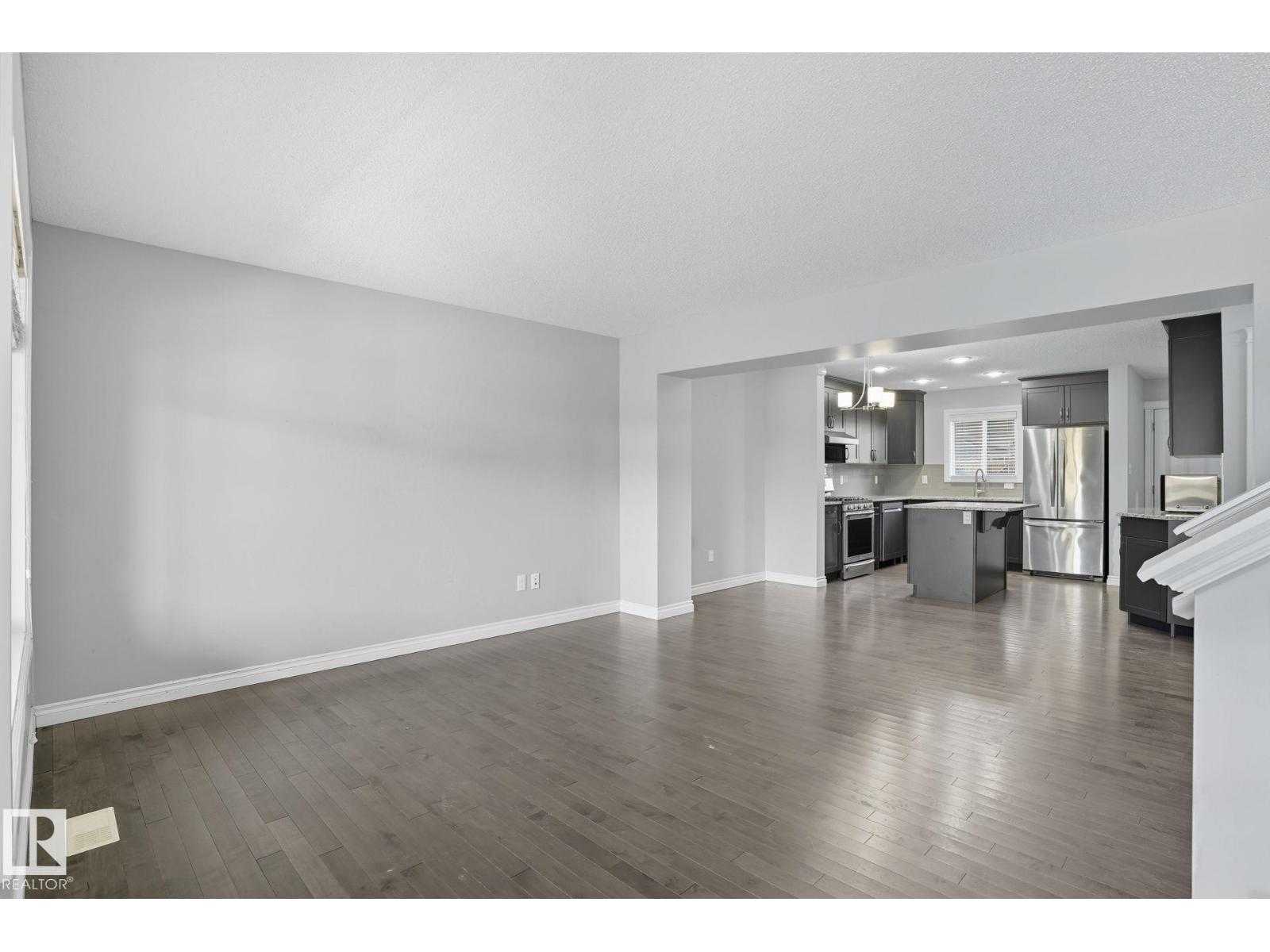 1565 33a St Nw, Edmonton, Alberta  T6T 0X5 - Photo 5 - E4470248