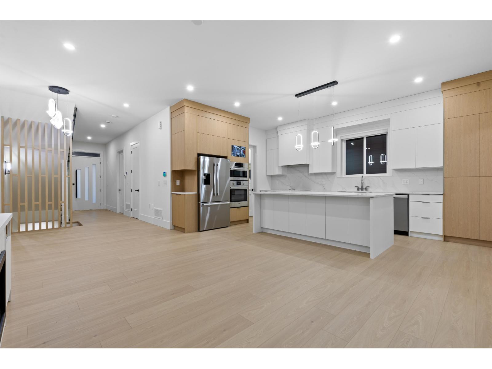 17144 1 Avenue, Surrey, British Columbia  V3Z 9R2 - Photo 8 - R3075856