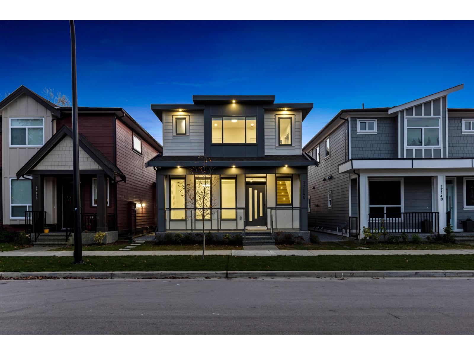 17144 1 Avenue, Surrey, British Columbia  V3Z 9R2 - Photo 3 - R3075856