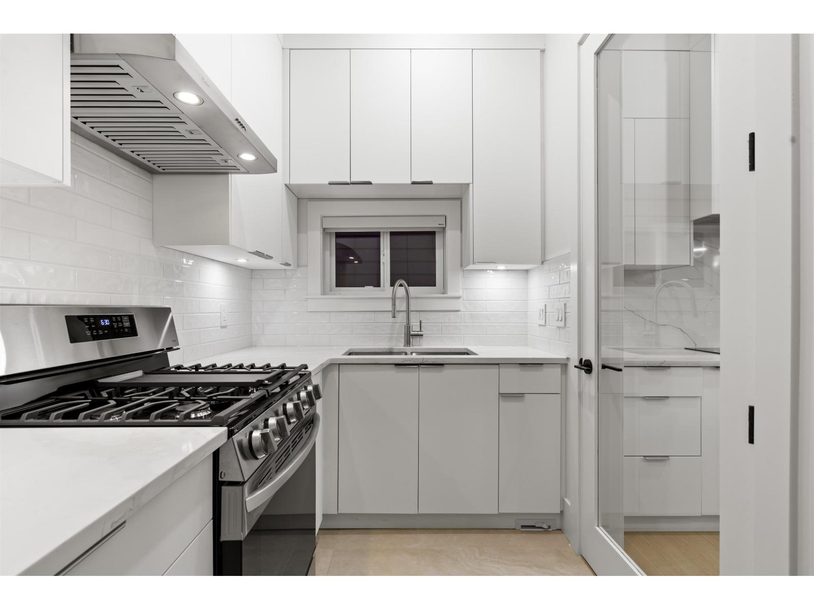 17144 1 Avenue, Surrey, British Columbia  V3Z 9R2 - Photo 13 - R3075856