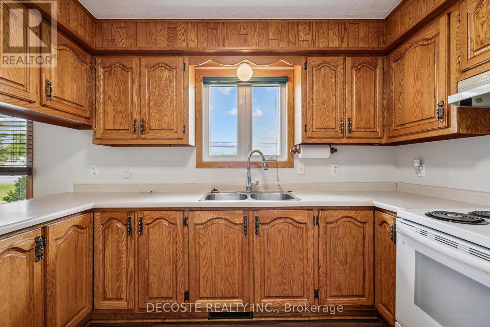 20397 Park Crescent, South Glengarry, Ontario  K0C 1L0 - Photo 16 - X12703132