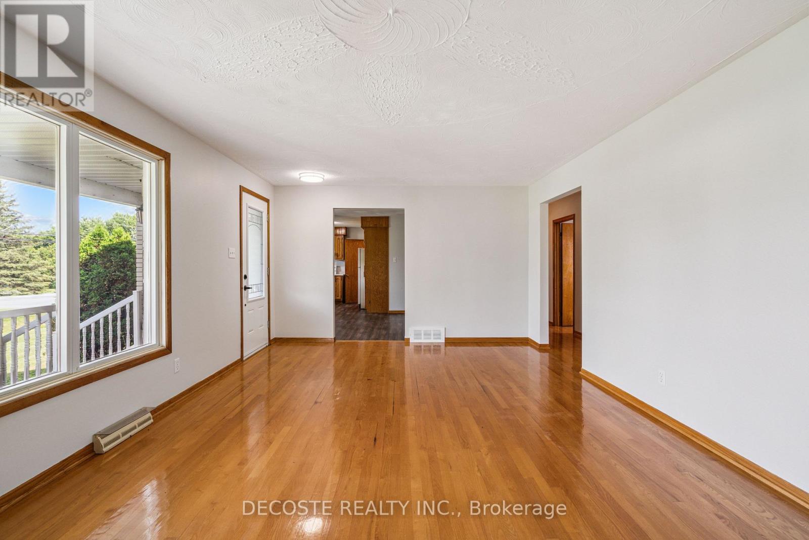 20397 Park Crescent, South Glengarry, Ontario  K0C 1L0 - Photo 21 - X12703132