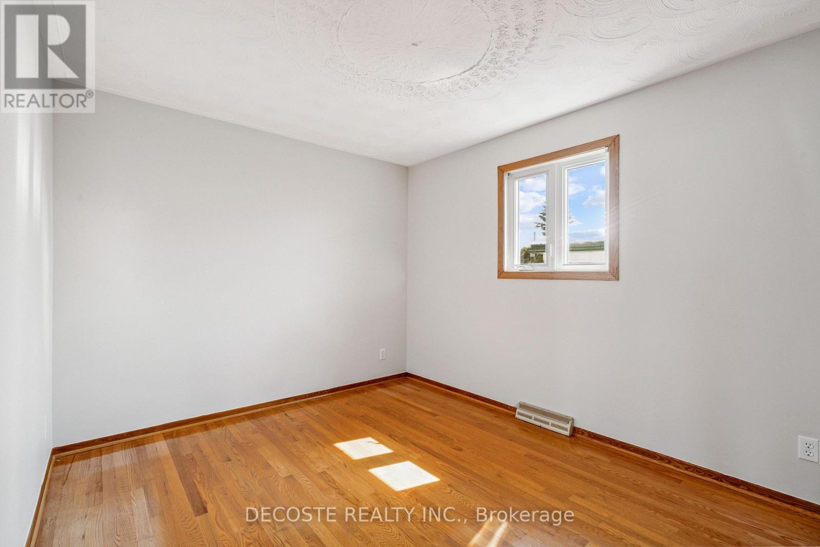 20397 Park Crescent, South Glengarry, Ontario  K0C 1L0 - Photo 25 - X12703132