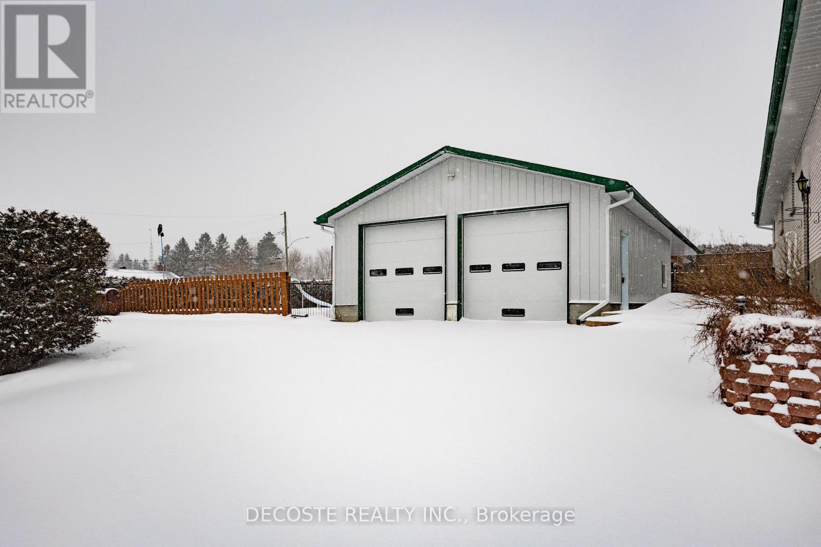 20397 Park Crescent, South Glengarry, Ontario  K0C 1L0 - Photo 3 - X12703132