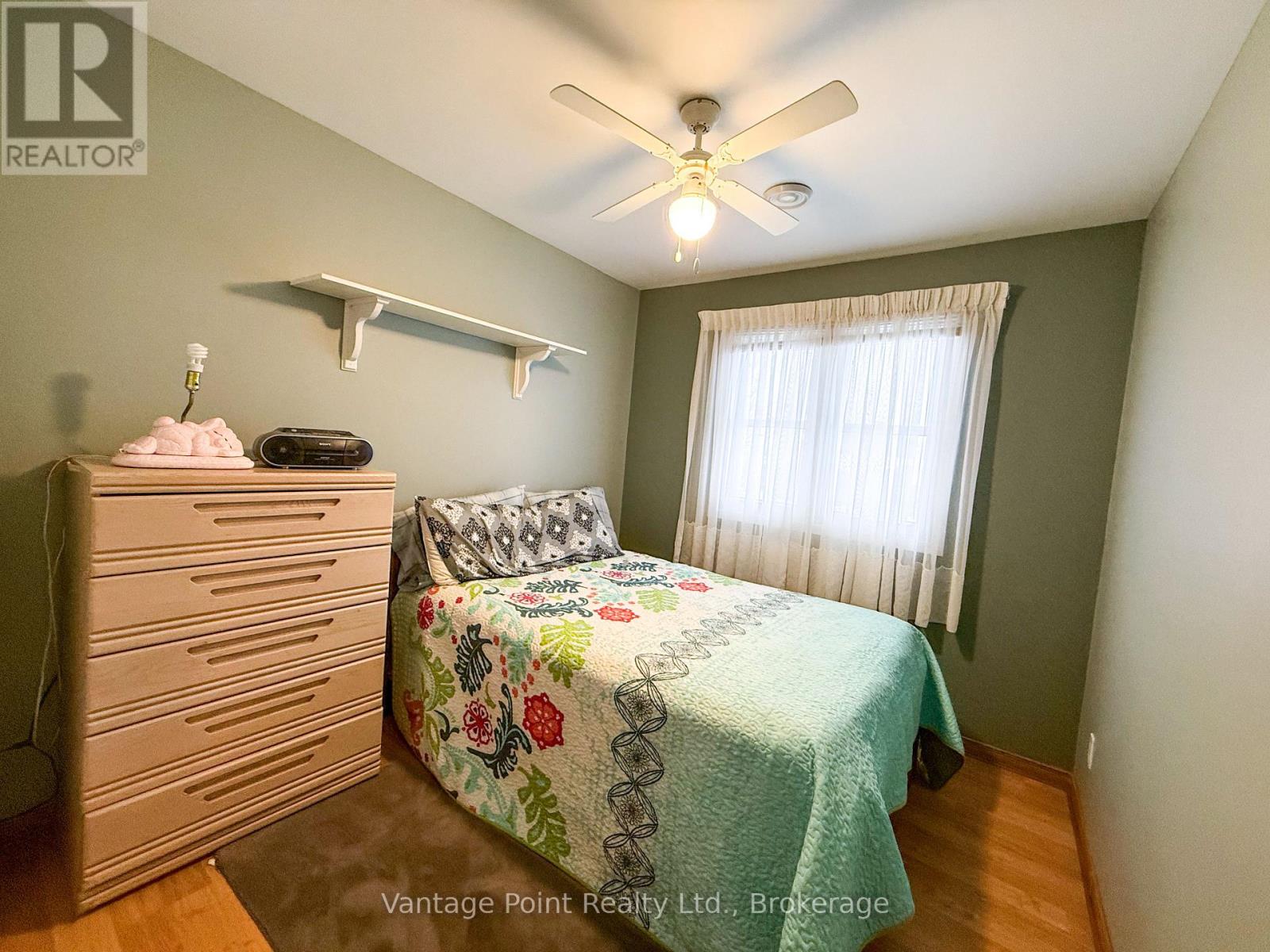 154 15th Ave Close, Hanover, Ontario  N4N 3P8 - Photo 18 - X12702736