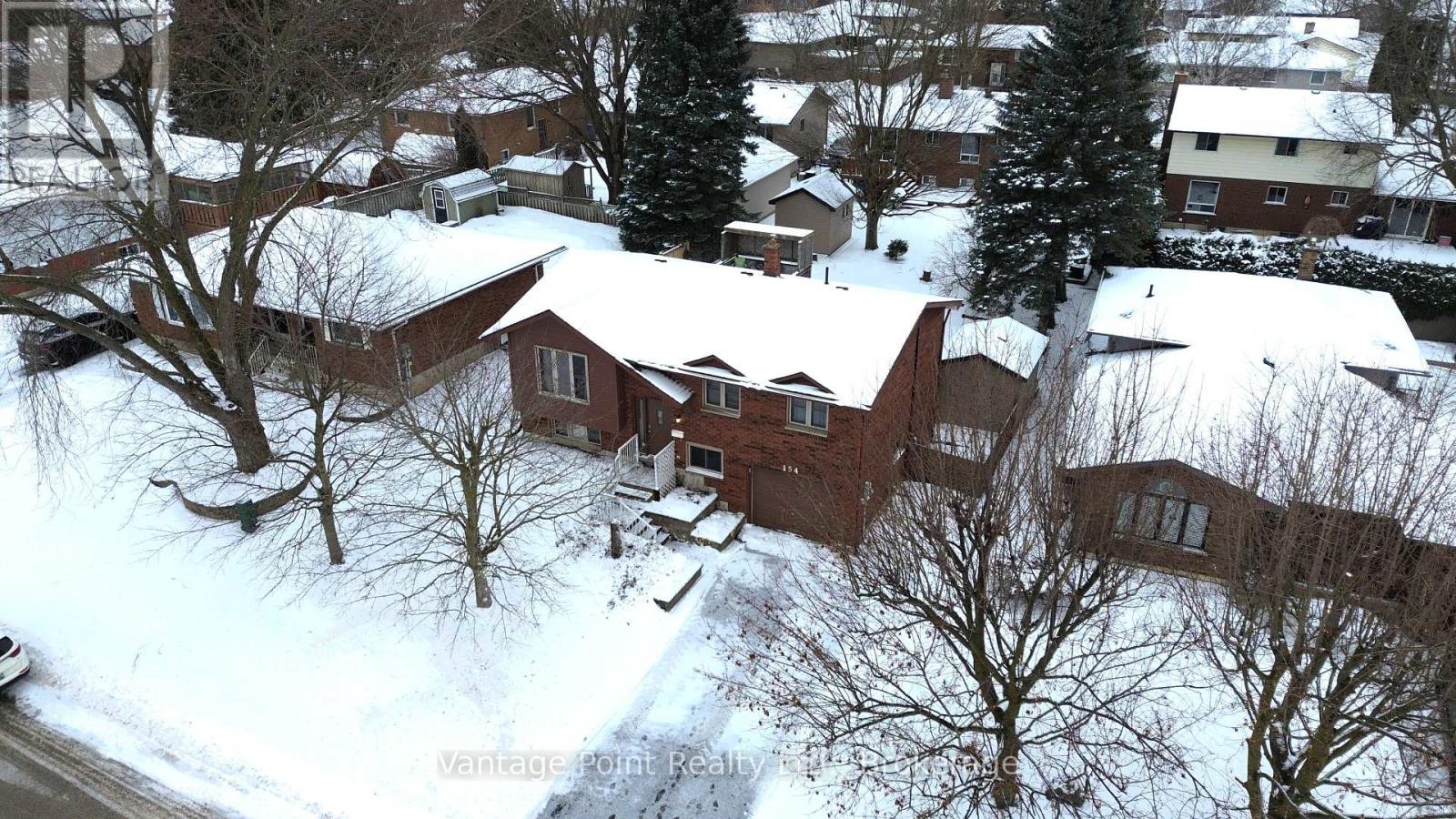 154 15th Ave Close, Hanover, Ontario  N4N 3P8 - Photo 3 - X12702736