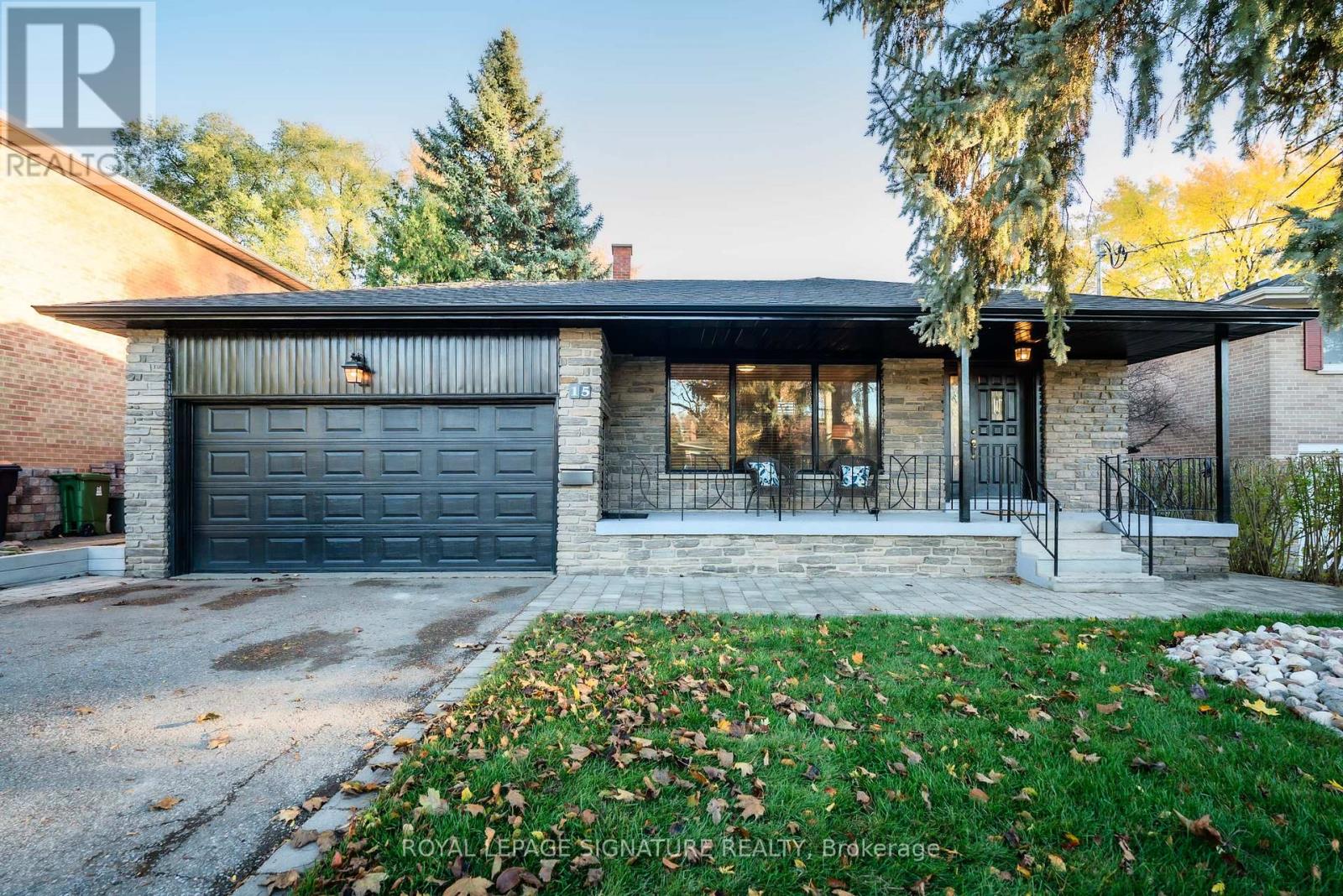 15 Prattley Drive, Toronto, Ontario  M2J 2K1 - Photo 1 - C12703124