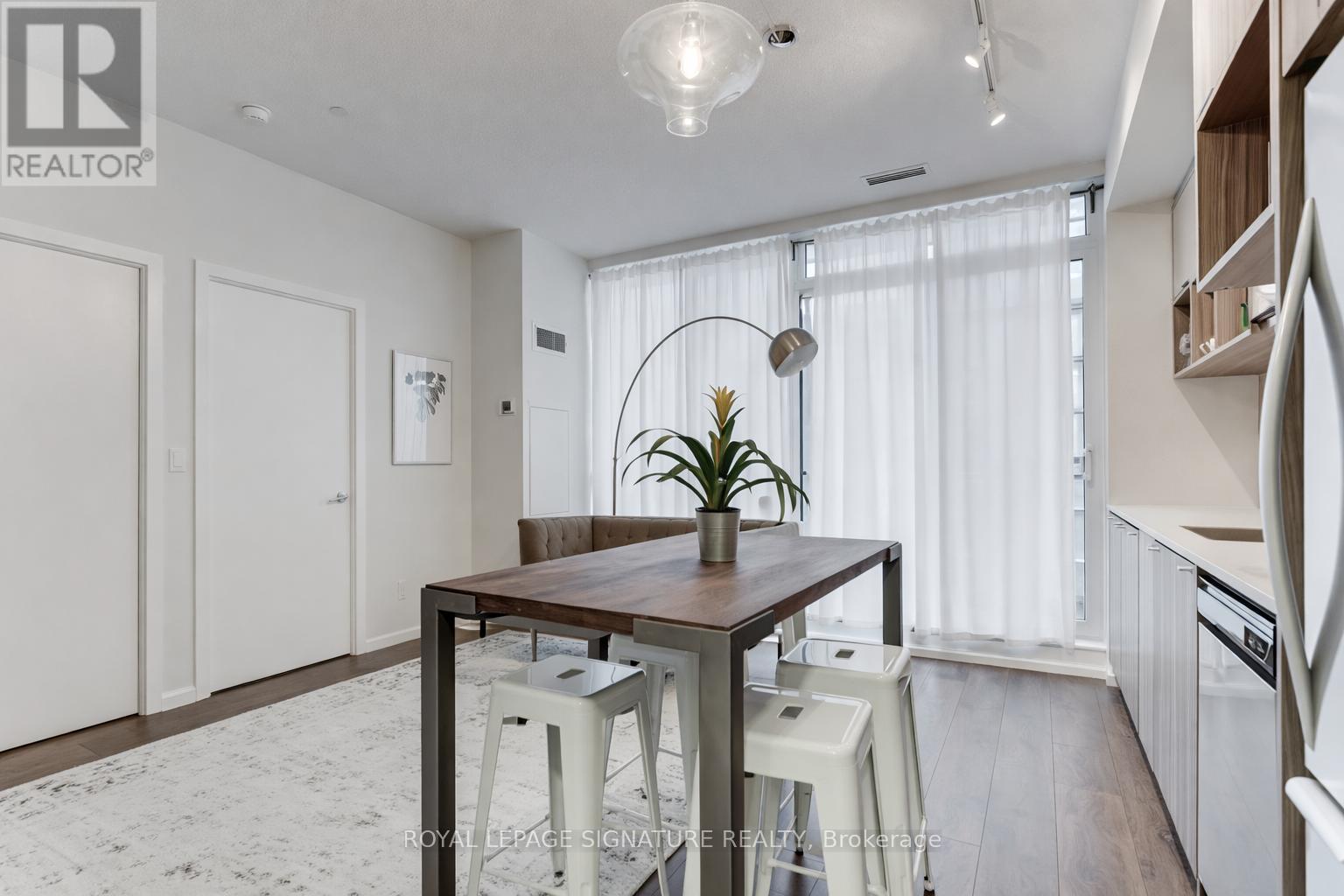 605 - 52 Forest Manor Road, Toronto, Ontario  M2J 0E2 - Photo 6 - C12703146
