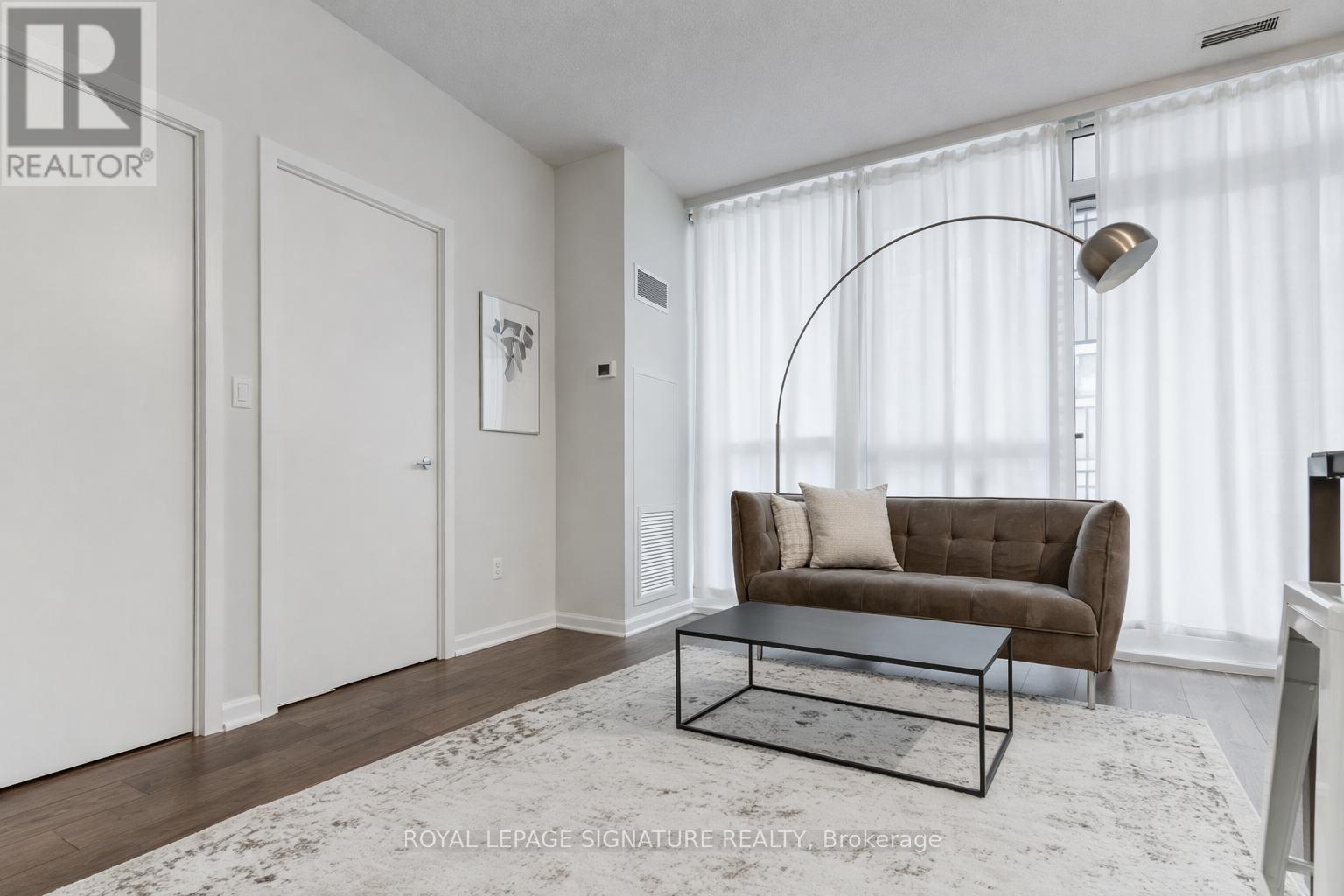 605 - 52 Forest Manor Road, Toronto, Ontario  M2J 0E2 - Photo 8 - C12703146