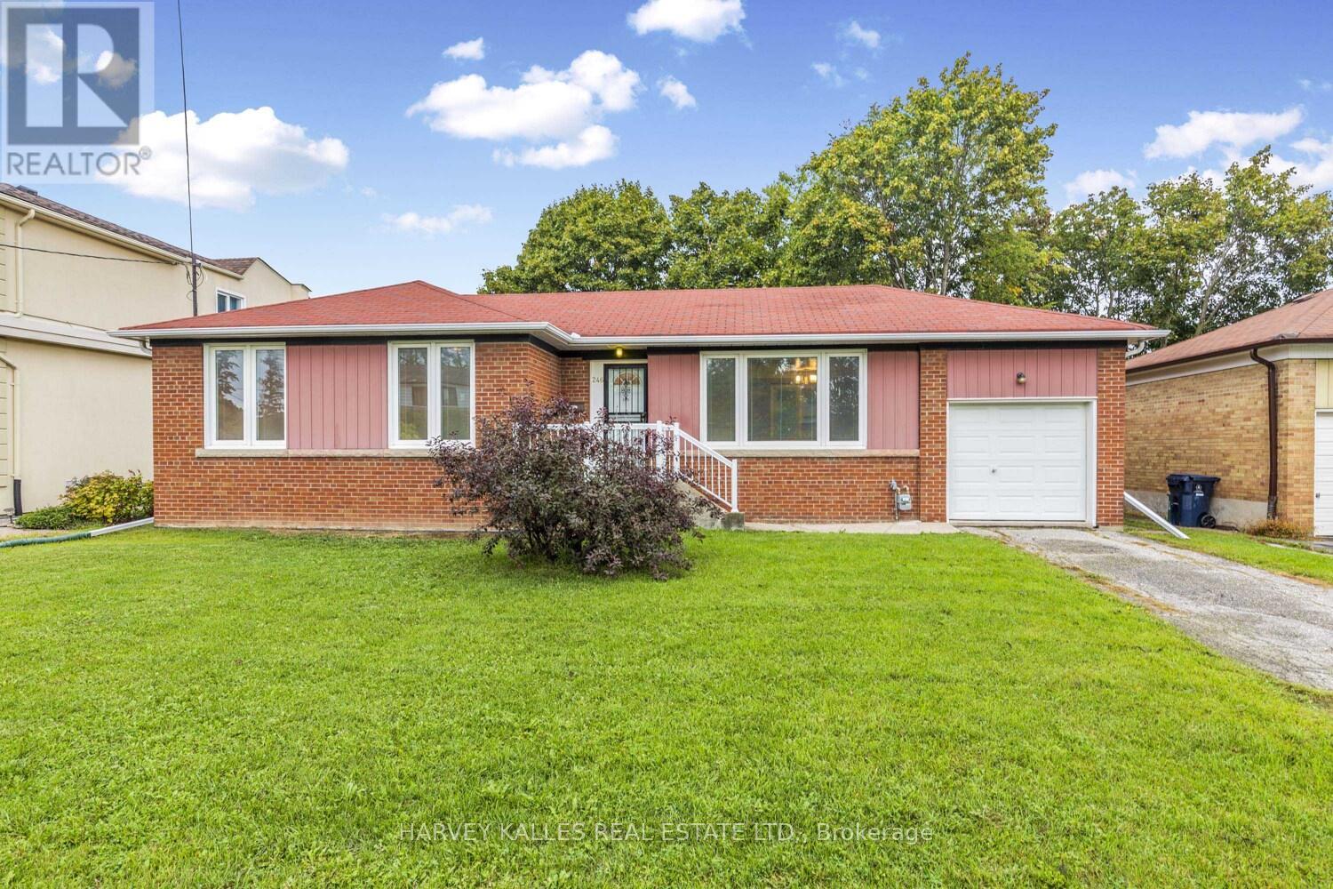 246 BRIGHTON AVENUE, Toronto, Ontario