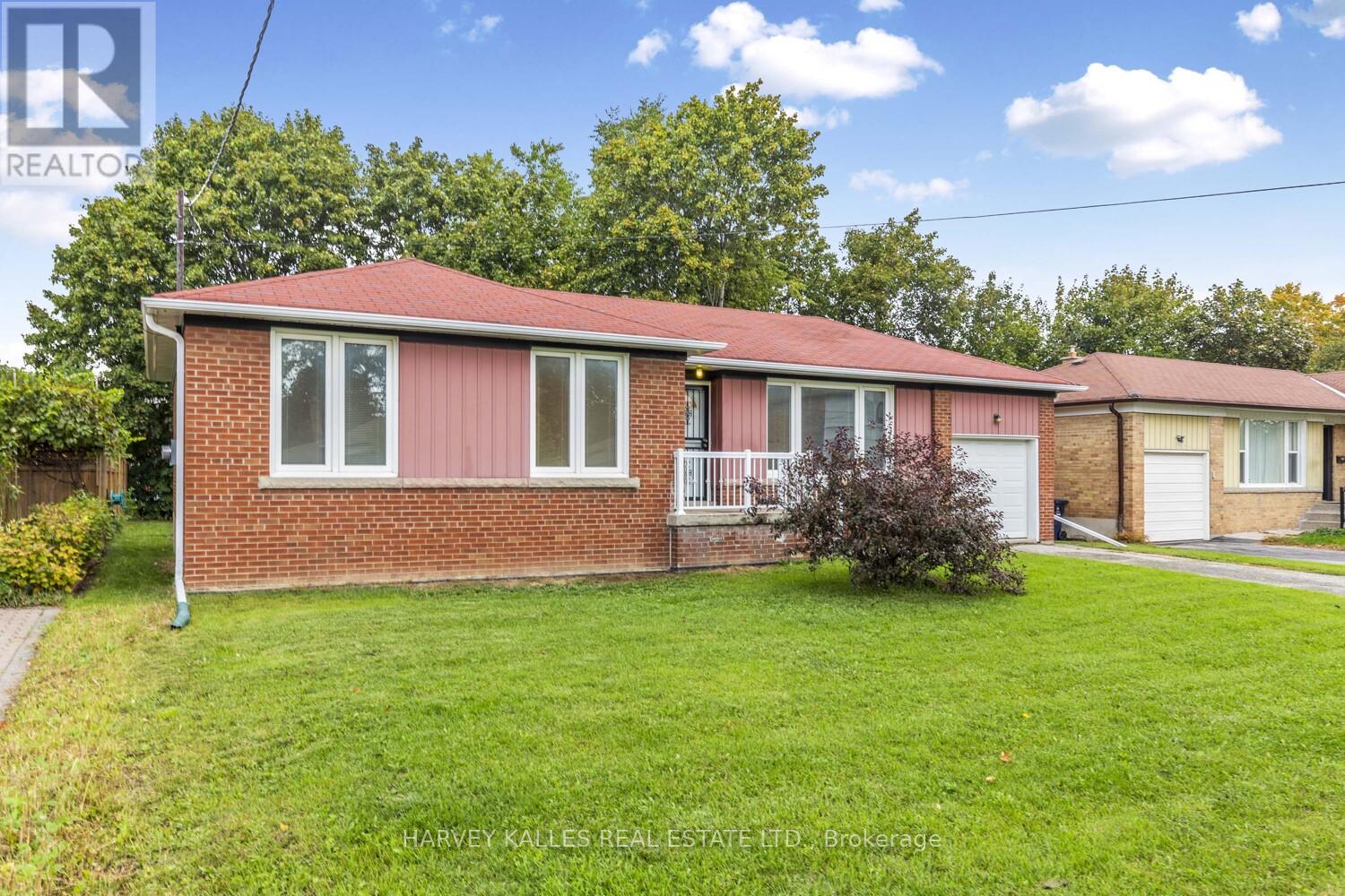 246 Brighton Avenue, Toronto, Ontario  M3H 4E7 - Photo 2 - C12703160