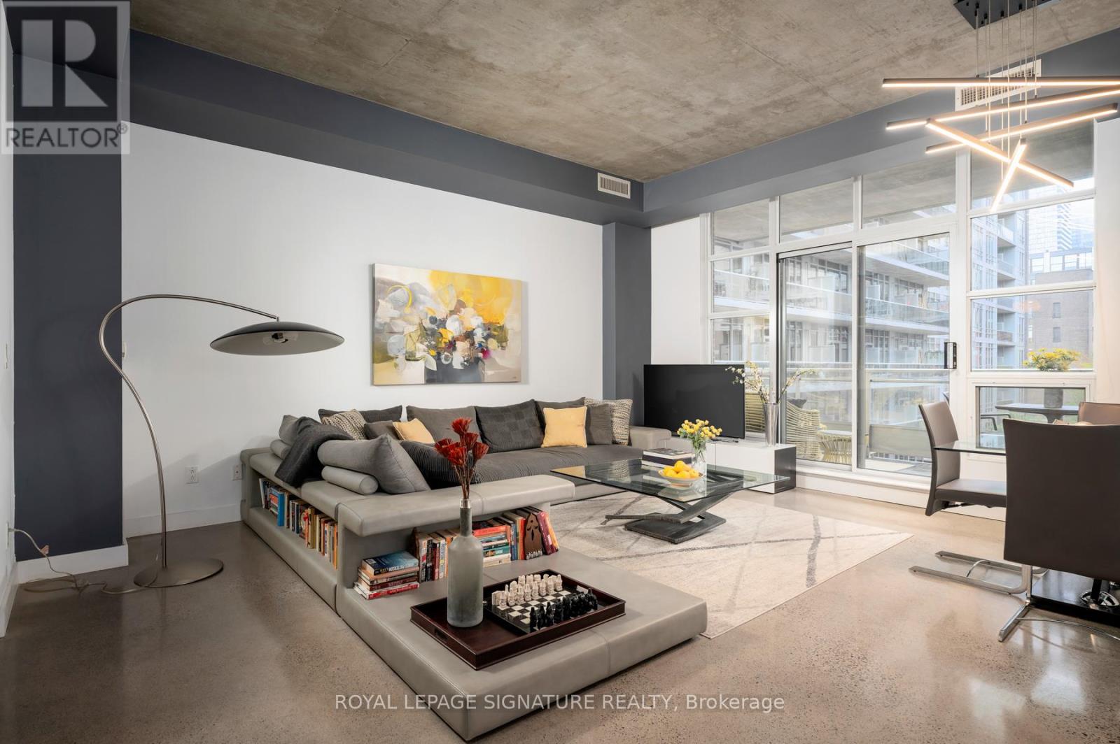 408 - 19 BRANT STREET, Toronto, Ontario