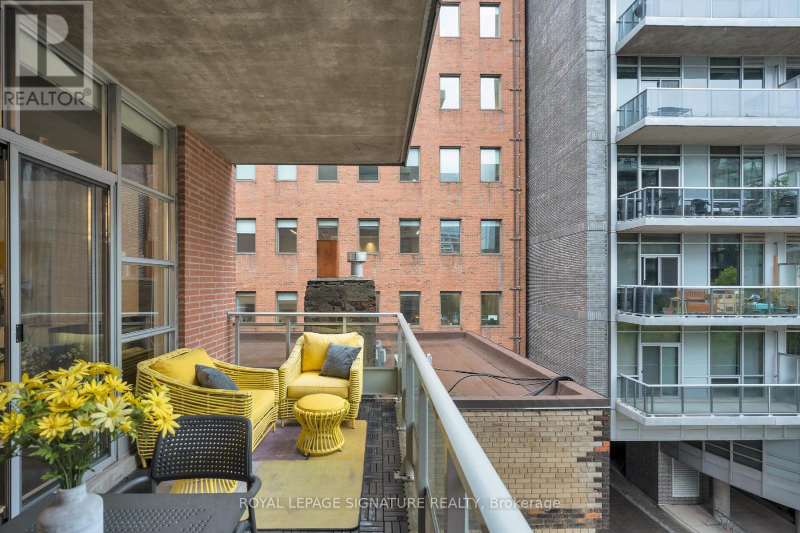 408 - 19 Brant Street, Toronto, Ontario  M5V 2L2 - Photo 11 - C12703174