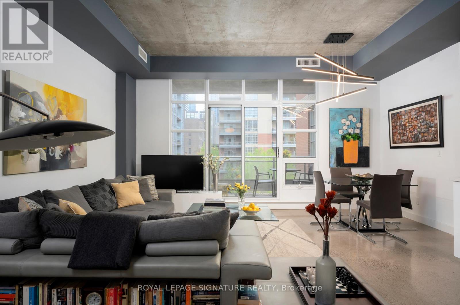 408 - 19 Brant Street, Toronto, Ontario  M5V 2L2 - Photo 3 - C12703174