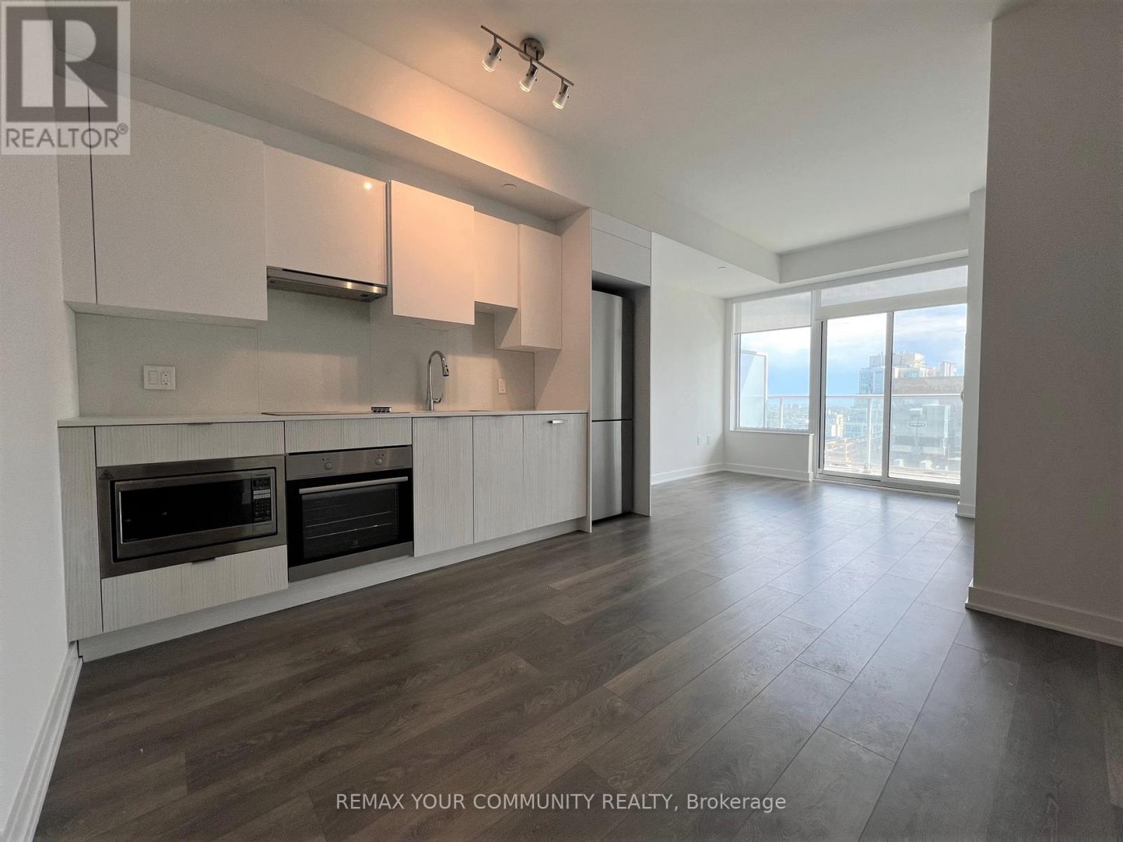 1808 - 195 Redpath Avenue, Toronto, Ontario  M4P 0E4 - Photo 2 - C12703232