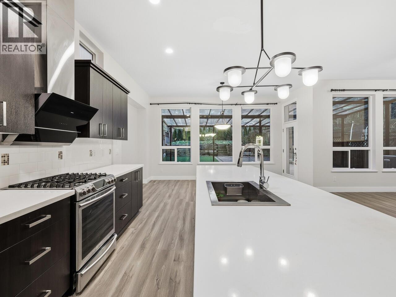 10428 Mceachern Street, Maple Ridge, British Columbia  V2W 0H8 - Photo 9 - R3066890