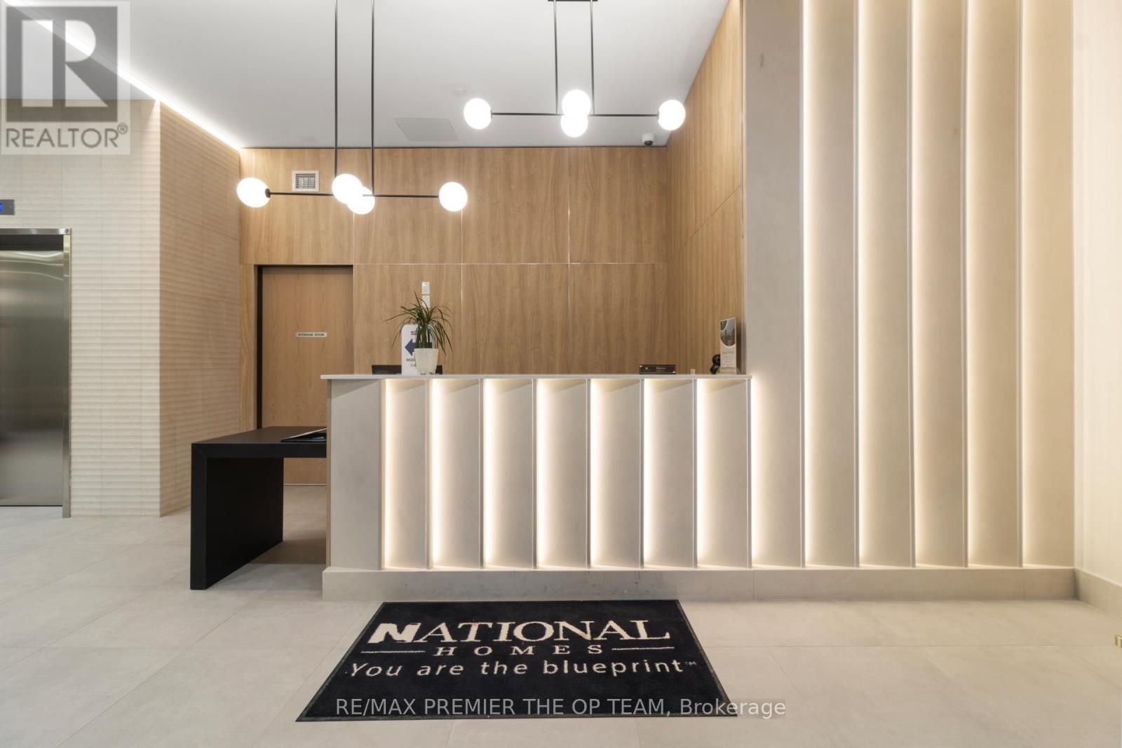 204 - 500 Plains Road E, Burlington, Ontario  L7T 0C8 - Photo 10 - W12697080