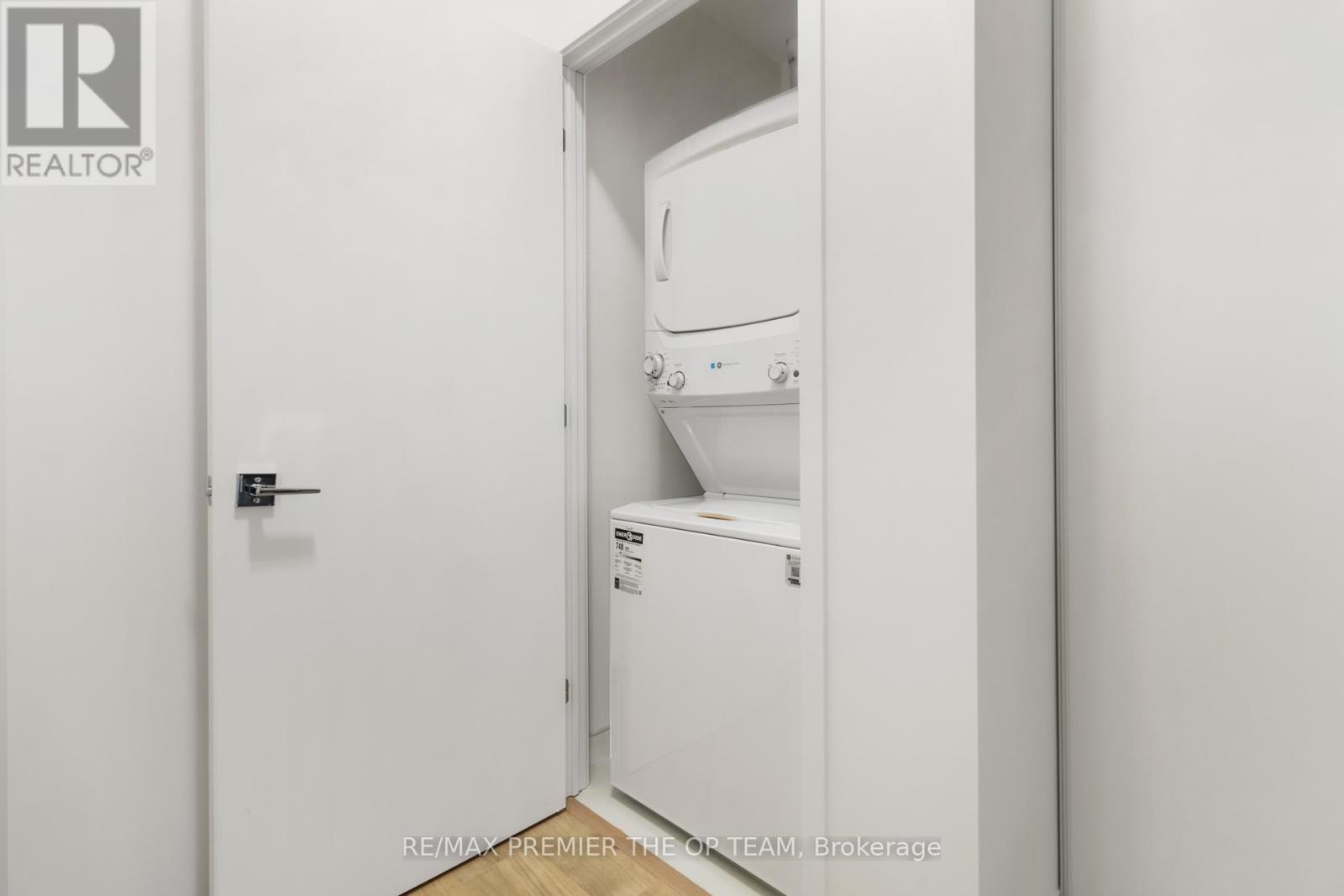 204 - 500 Plains Road E, Burlington, Ontario  L7T 0C8 - Photo 16 - W12697080