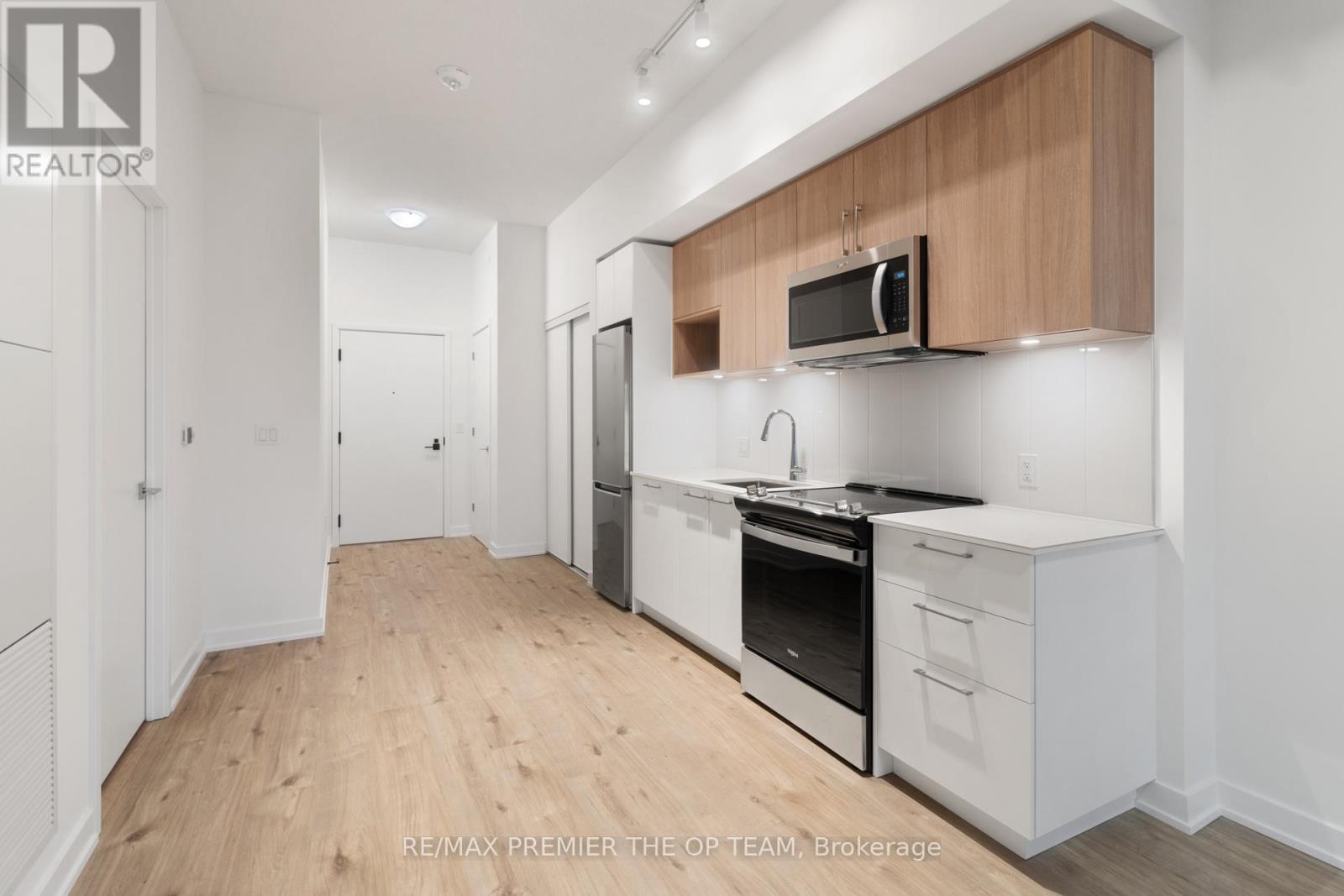 204 - 500 Plains Road E, Burlington, Ontario  L7T 0C8 - Photo 28 - W12697080