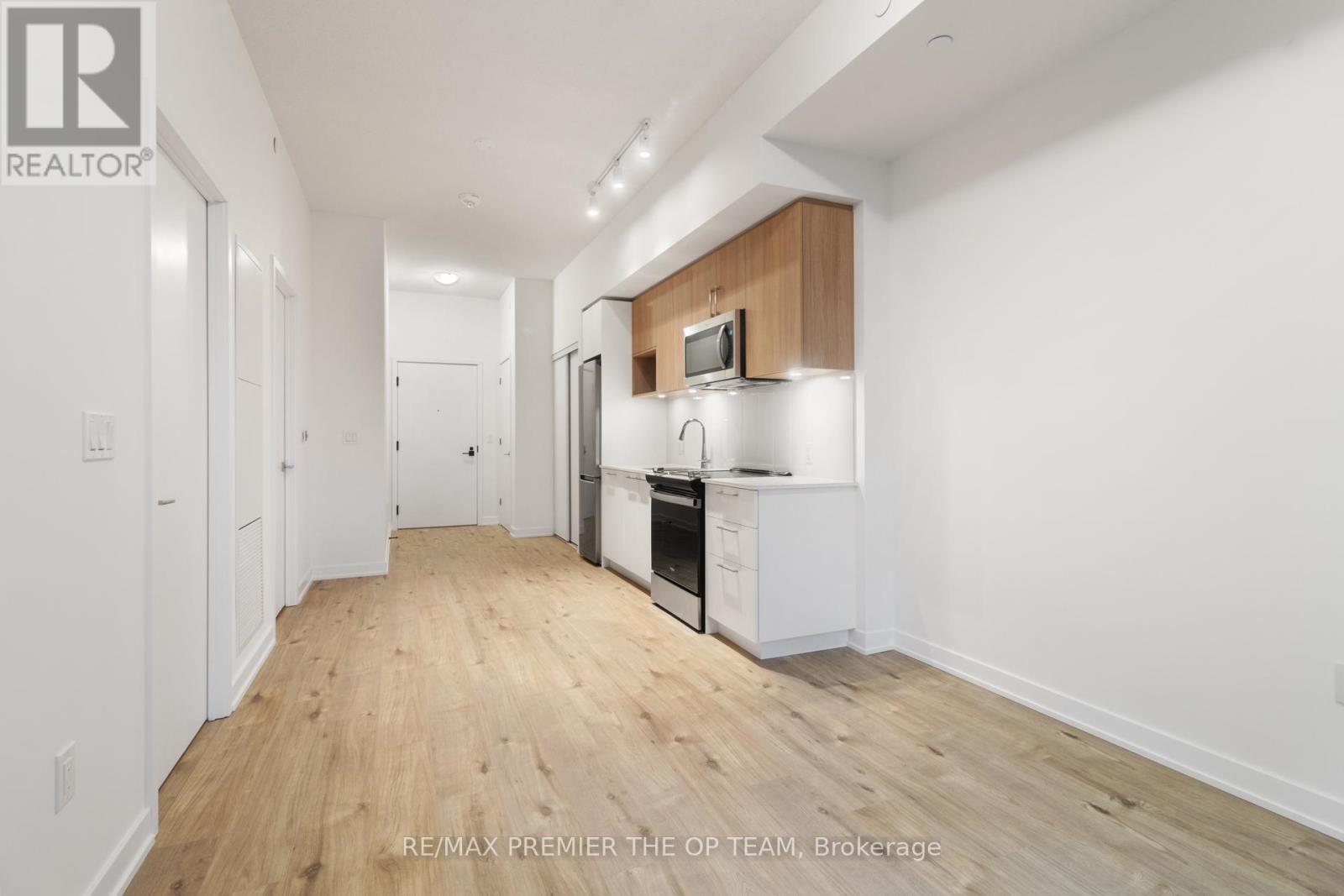 204 - 500 Plains Road E, Burlington, Ontario  L7T 0C8 - Photo 25 - W12697080