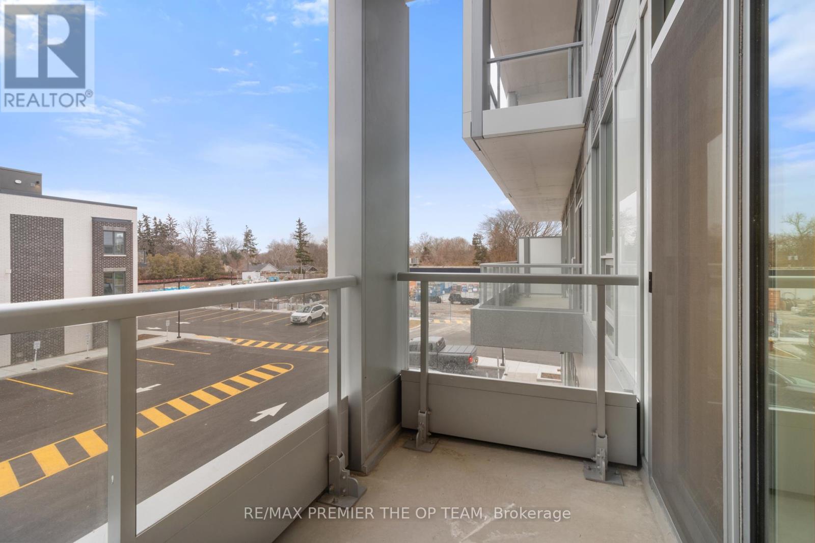 204 - 500 Plains Road E, Burlington, Ontario  L7T 0C8 - Photo 42 - W12697080