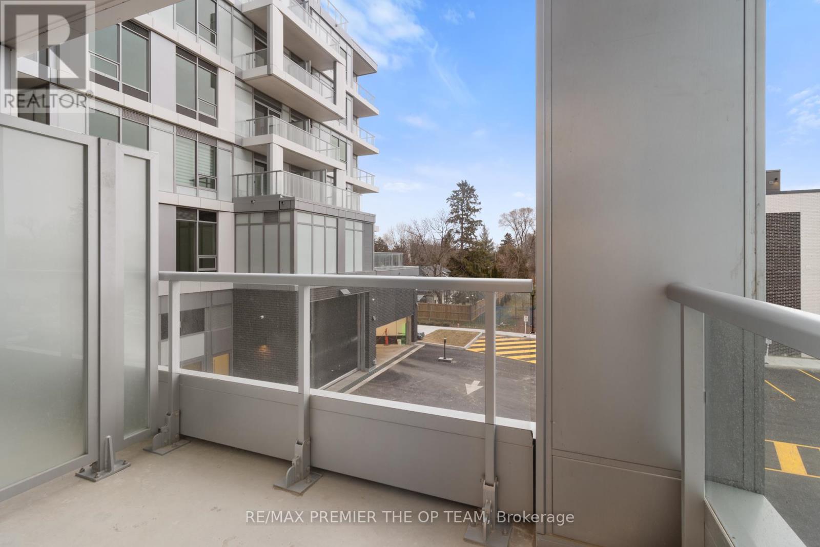 204 - 500 Plains Road E, Burlington, Ontario  L7T 0C8 - Photo 40 - W12697080