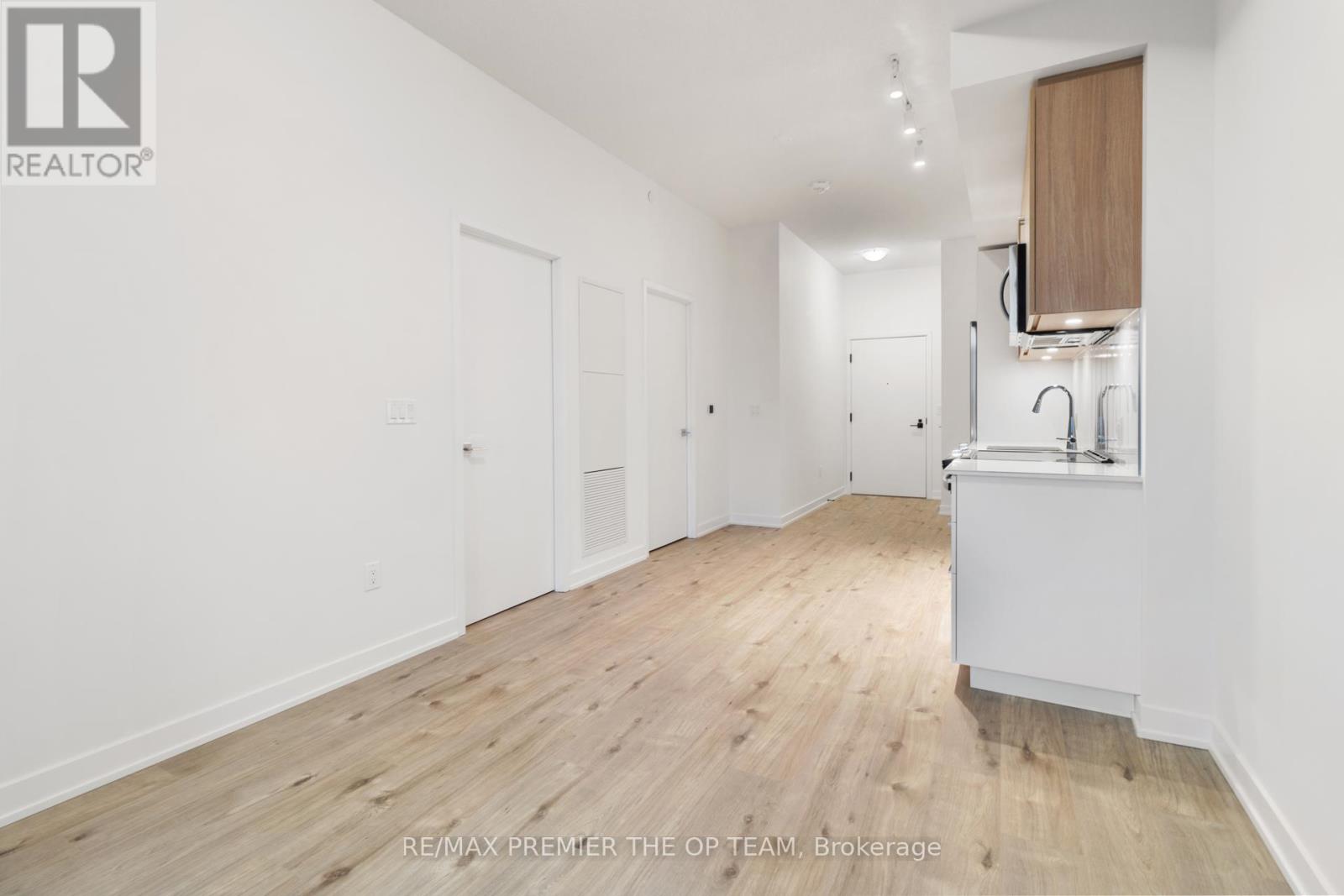 204 - 500 Plains Road E, Burlington, Ontario  L7T 0C8 - Photo 27 - W12697080