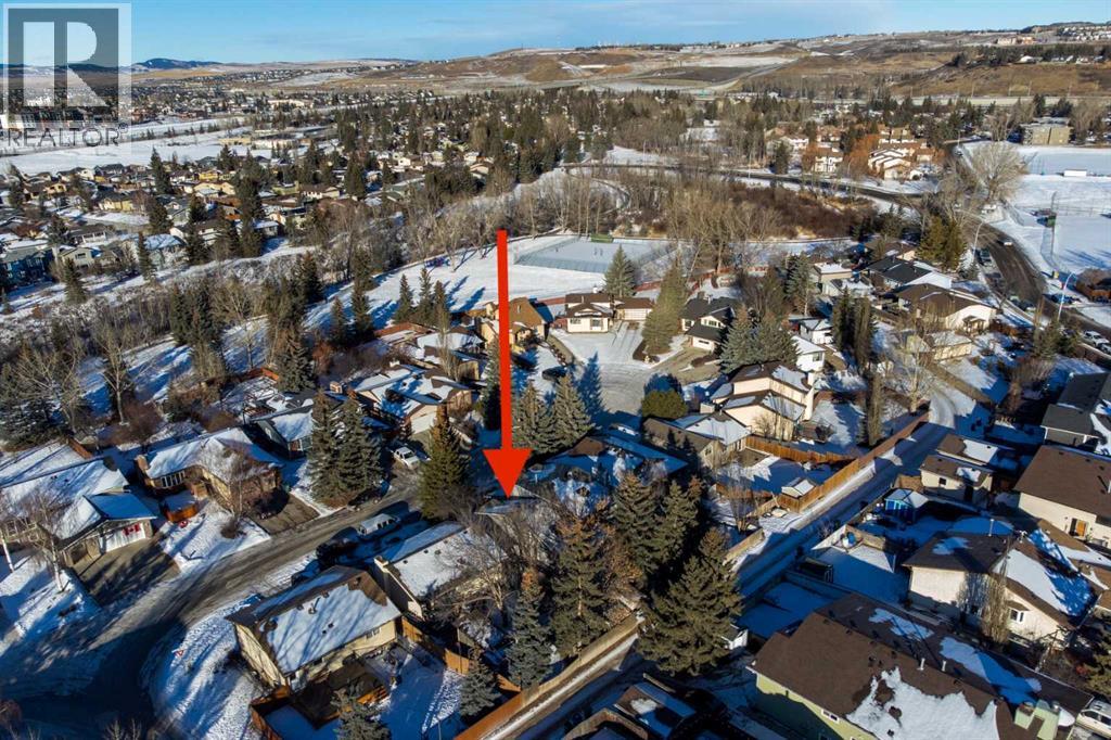 6 Castle Place N, Cochrane, Alberta  T4C 1G4 - Photo 31 - A2278330