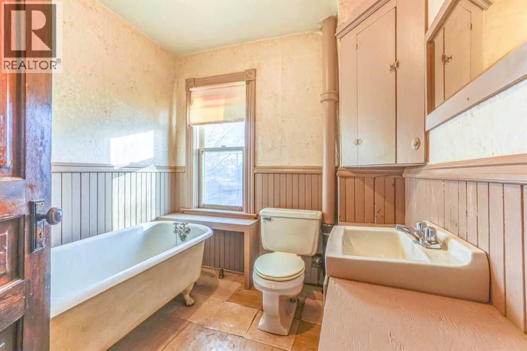 1016 8 Avenue Se, Calgary, Alberta  T2G 0M4 - Photo 32 - A2279430