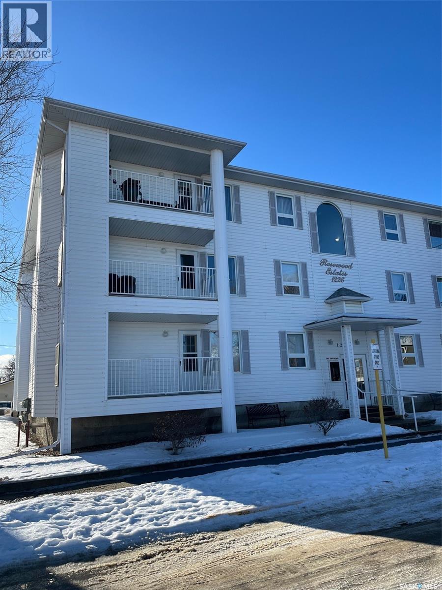 101 1226 3rd Street, Estevan, Saskatchewan  S4A 0R9 - Photo 2 - SK026954