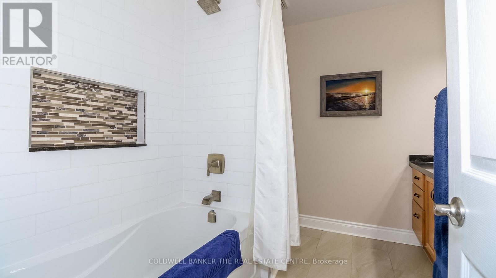 37 Falling Brook Drive, Barrie (Bayshore), Ontario  L4N 7E9 - Photo 31 - S12703130