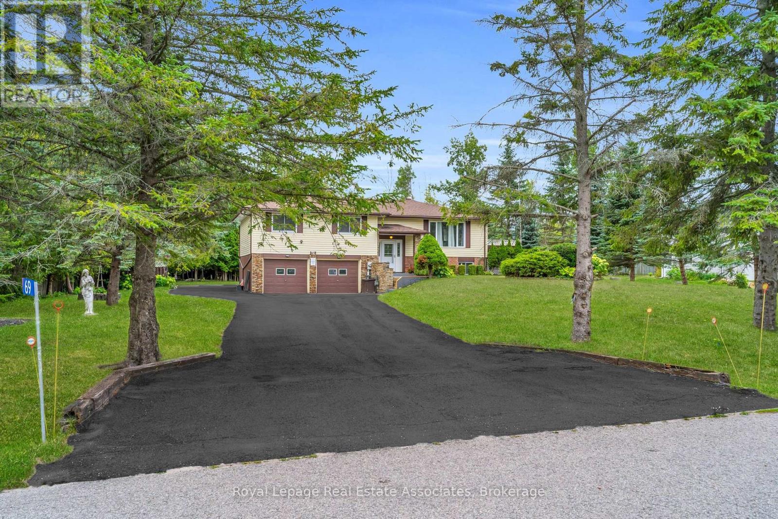 69 George Avenue, Wasaga Beach, Ontario  L9Z 2X9 - Photo 8 - S12703136