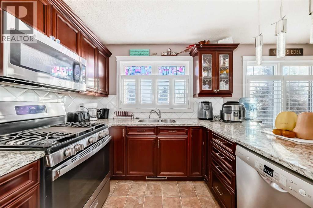 516 2 Avenue Ne, Airdrie, Alberta  T4B 1R4 - Photo 6 - A2278819