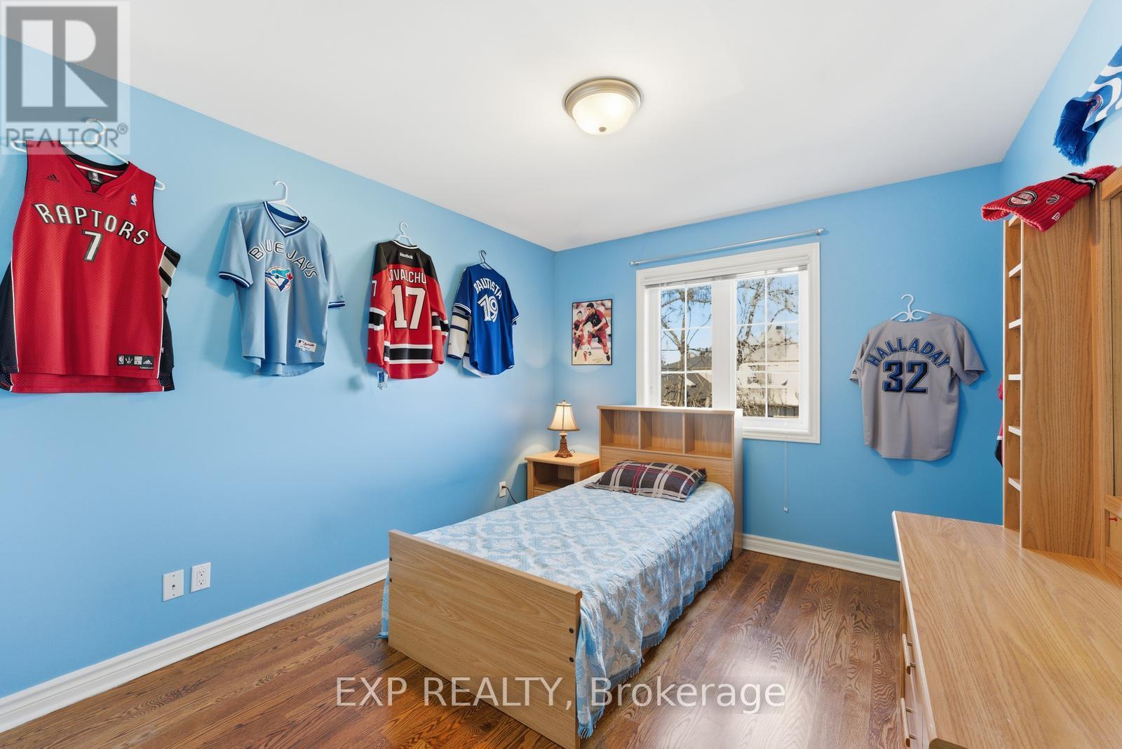 229 Dunraven Drive, Toronto, Ontario  M6M 1H8 - Photo 19 - W12703100