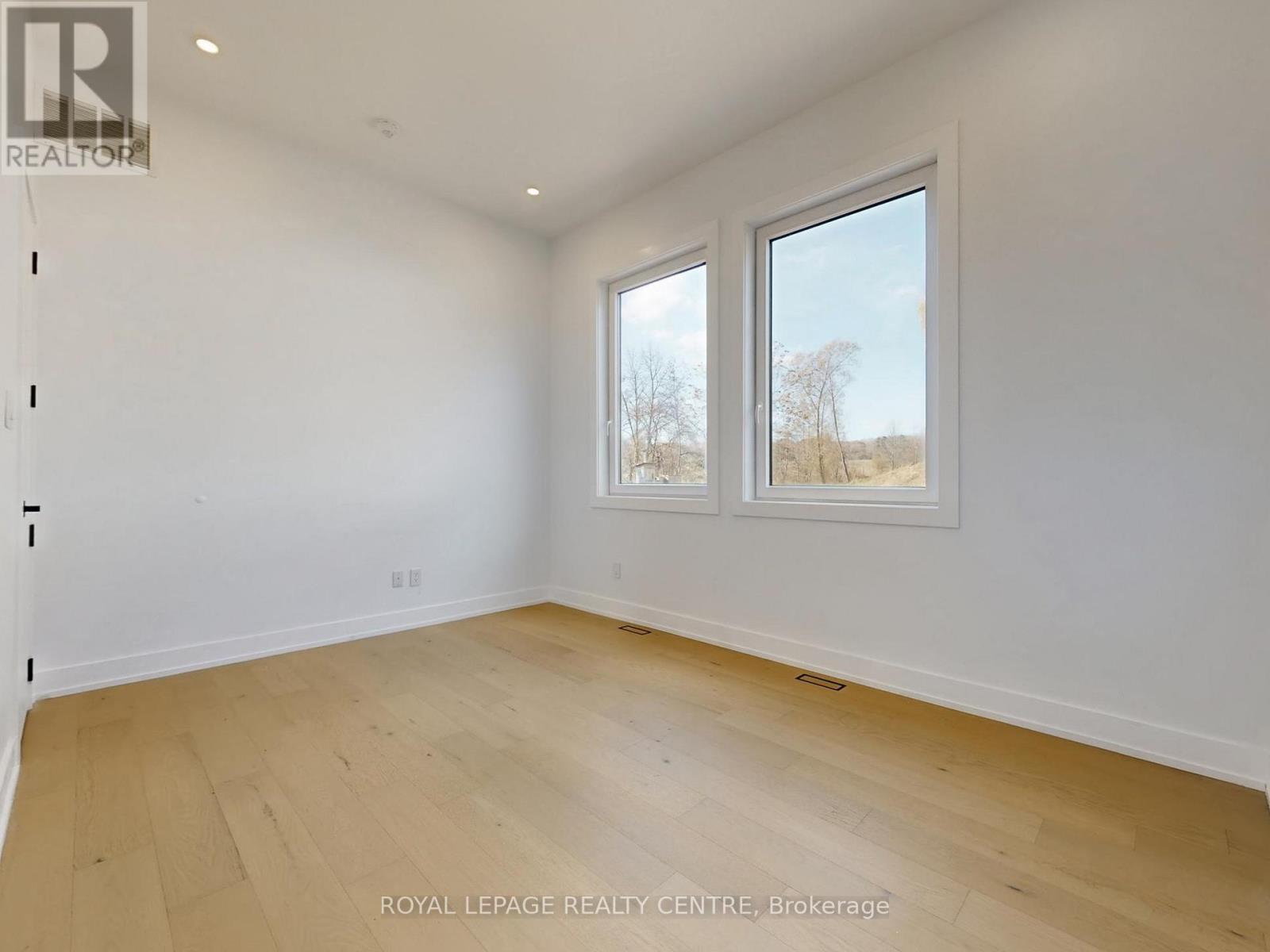 521 Old York Road, Burlington, Ontario  L7P 4Y6 - Photo 14 - W12703134