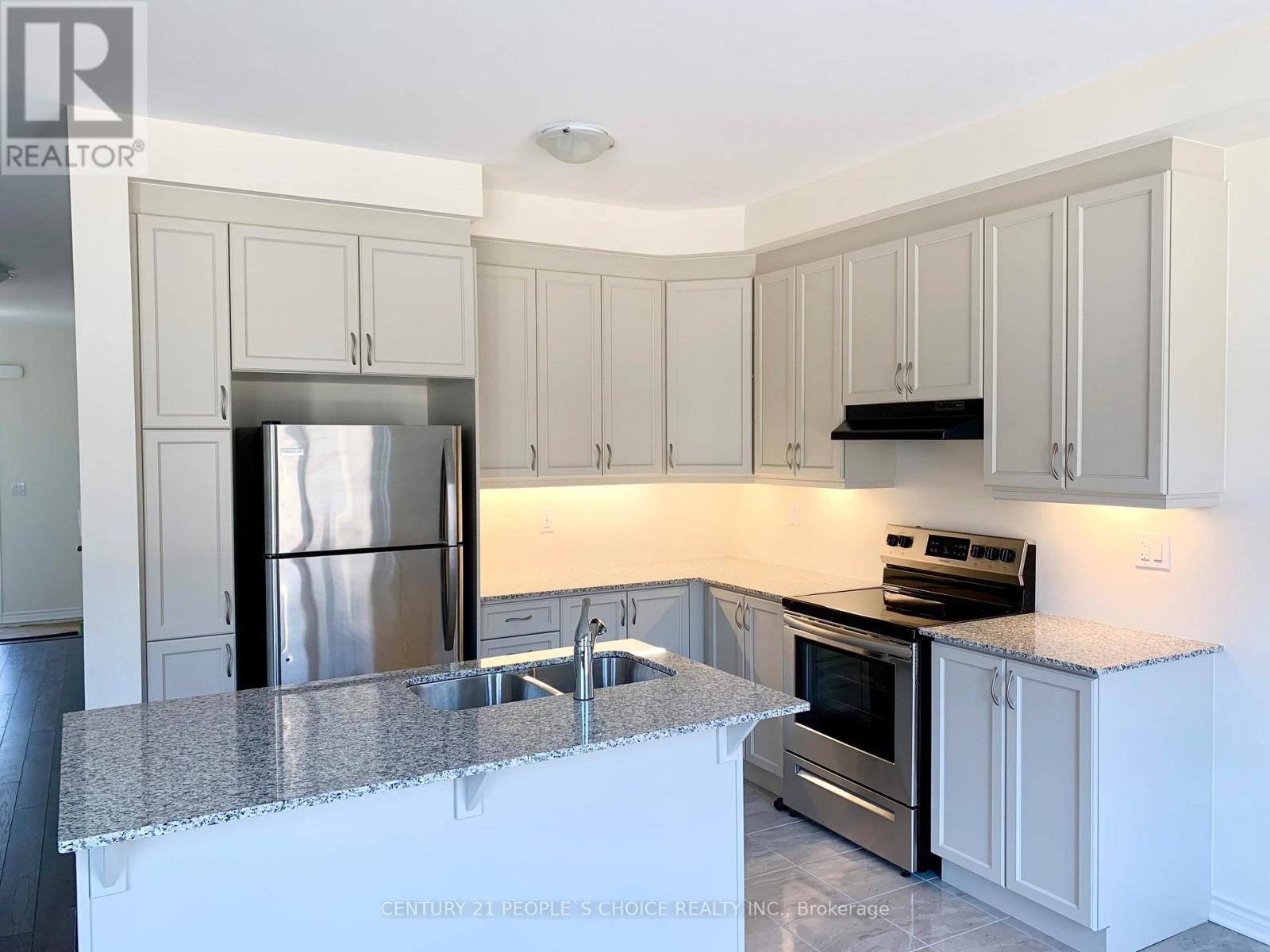 86 Callandar Road N, Brampton, Ontario  L7A 5E2 - Photo 2 - W12703194