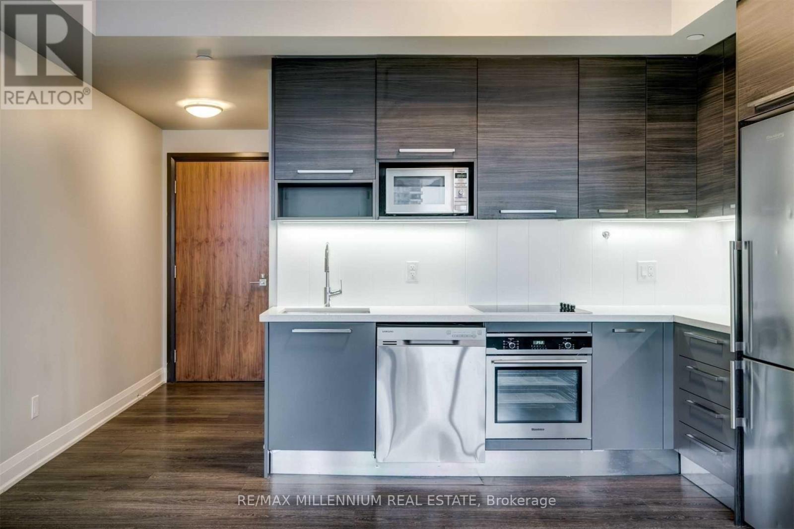 2110 - 36 PARK LAWN ROAD, Toronto, Ontario