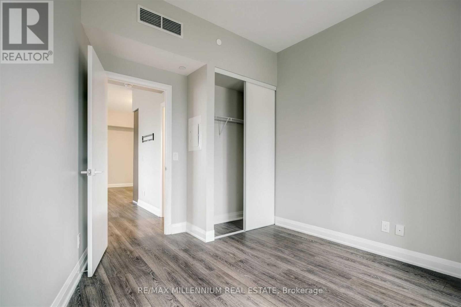 2110 - 36 Park Lawn Road, Toronto, Ontario  M8V 0E5 - Photo 15 - W12703202